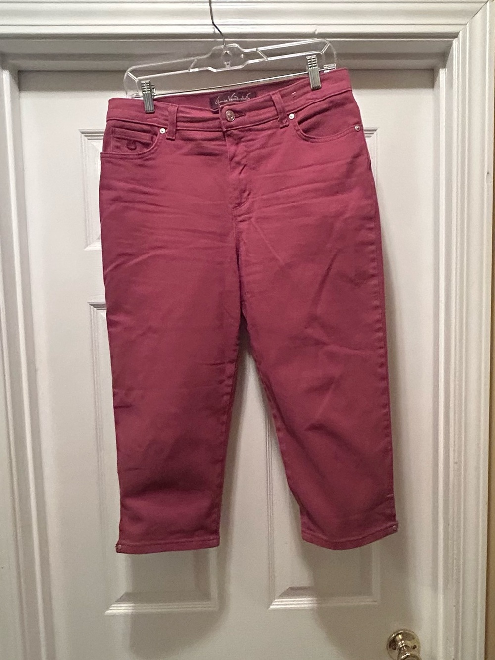 Gloria Vanderbilt Raspberry Cropped Jeans , Capris